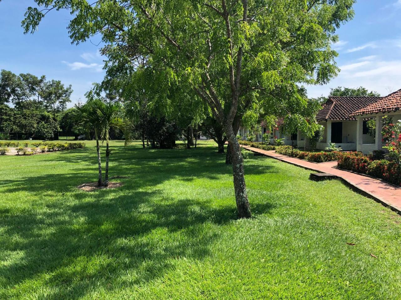 Hotel Campestre Arboretto Villavicencio Eksteriør bilde